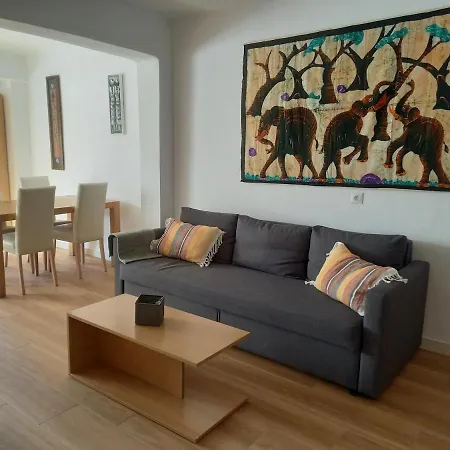 Newly Renovated 3 Minutes From The Apartman *