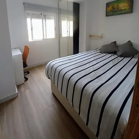 Newly Renovated 3 Minutes From The Apartman